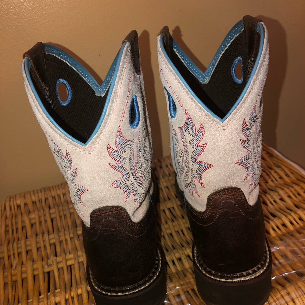 Ariat FatBaby